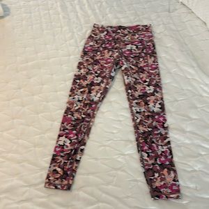 Transcend stash printed tights size Small Athleta